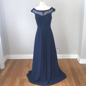 Val Stefani Blue Sequin Aplique Gown (3)